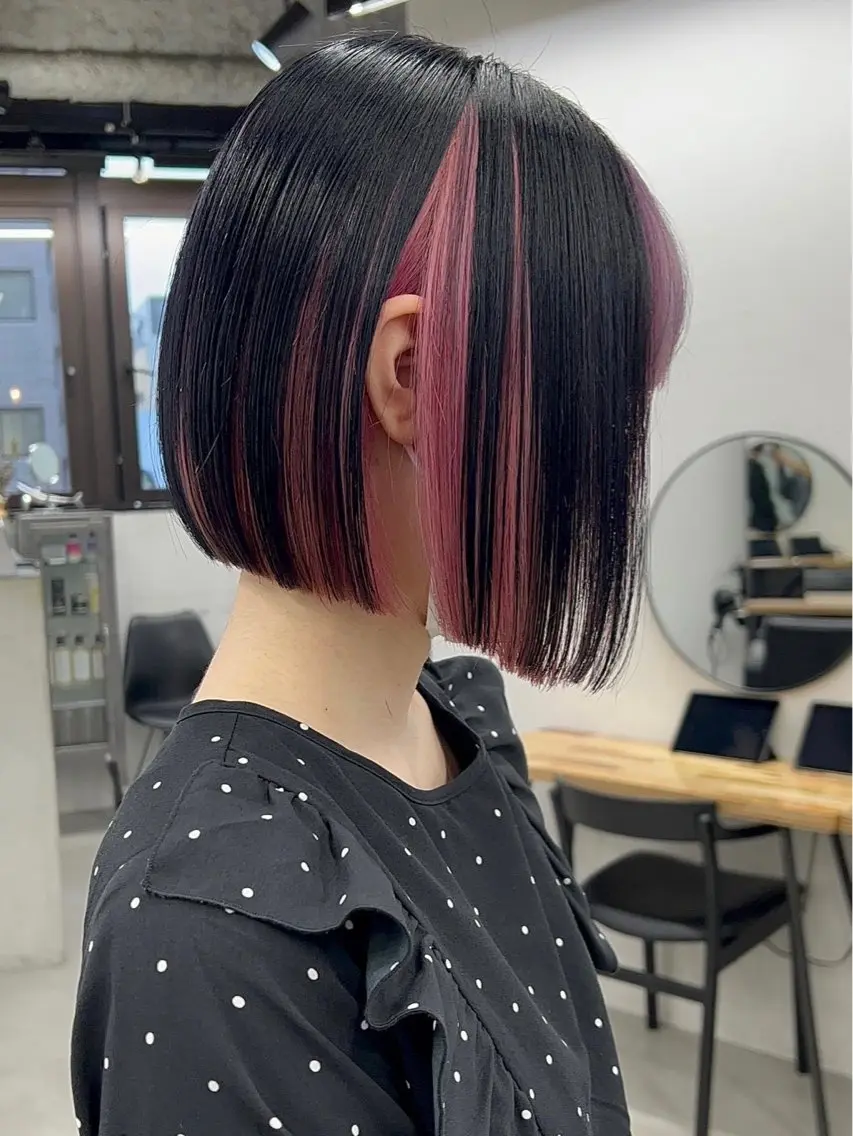 ショート カラー ブリーチ インナーカラー ピンクカラー ボブ トリートメント RYOSUKE ハイトーンのヘアスタイル