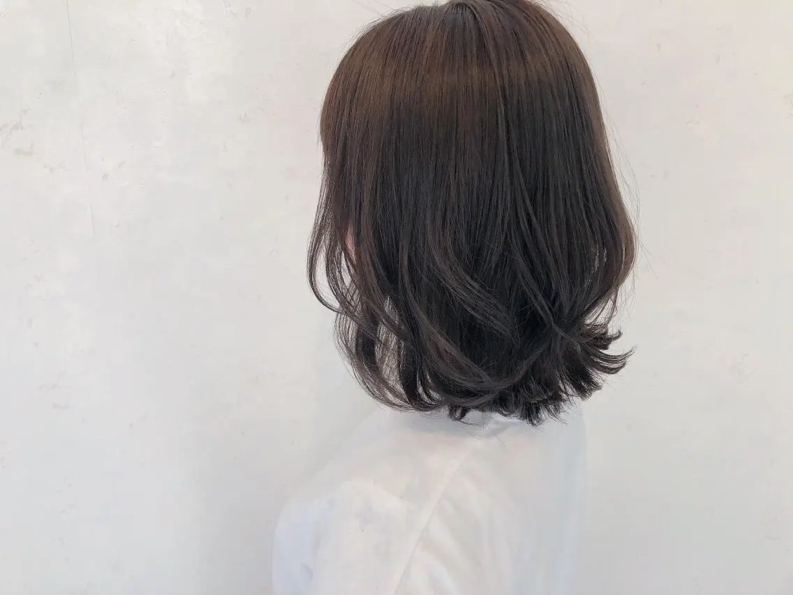 ミディアム カラー 伊藤 さやかのヘアスタイル