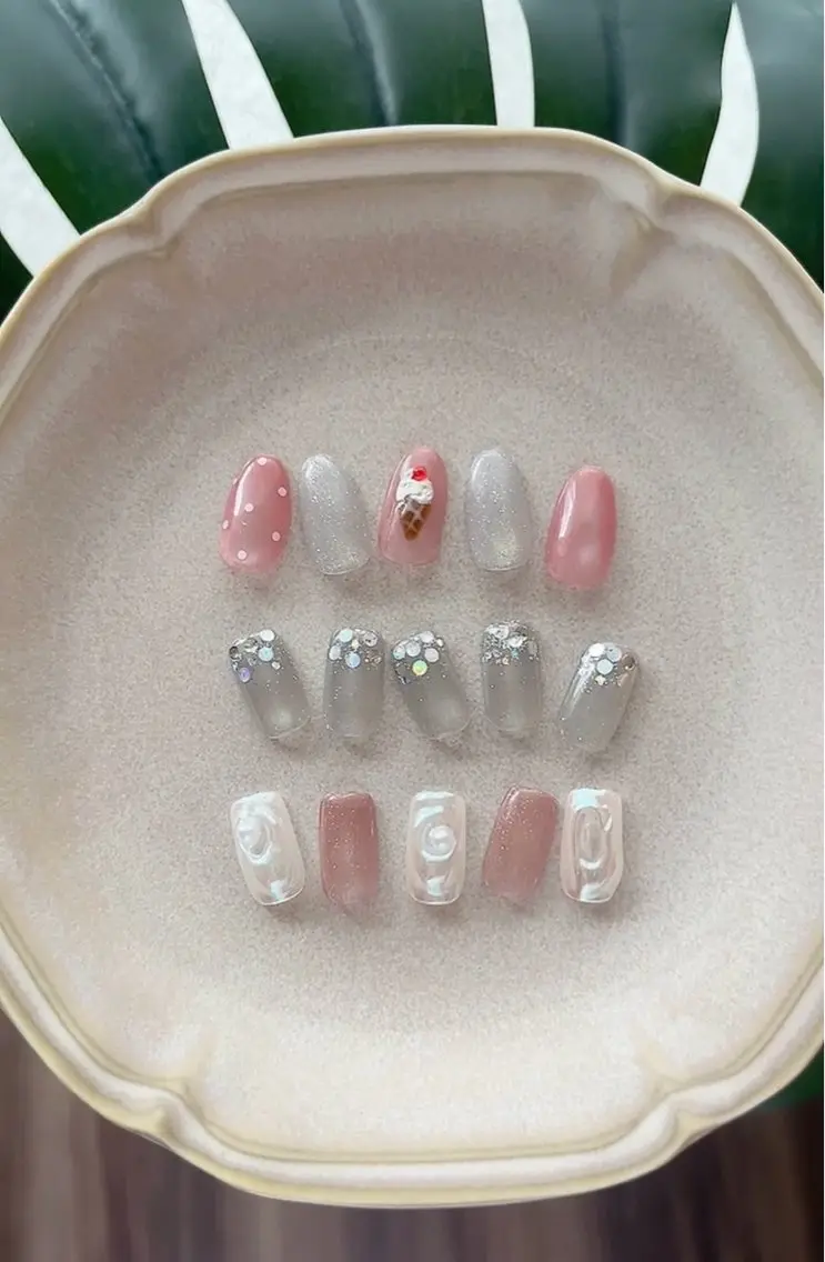 ネイル 夏ネイル ハンドネイル LOVE NAIL 💕Sonoのネイルデザイン