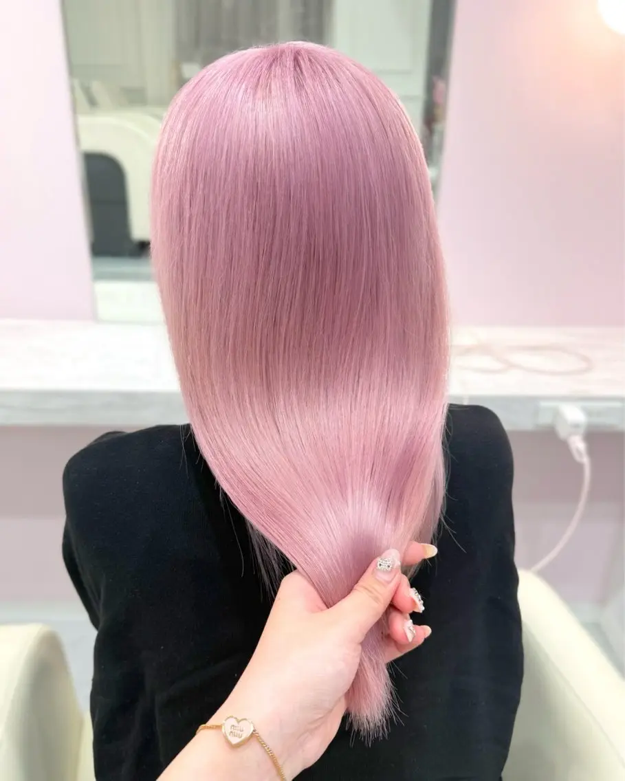 ロング カラー ブリーチ 透明感カラー ハイトーンカラー ラベンダーカラー ラベンダーピンク ヘアカラー ハイトーンカラー💞 くるみ🎀のヘアスタイル