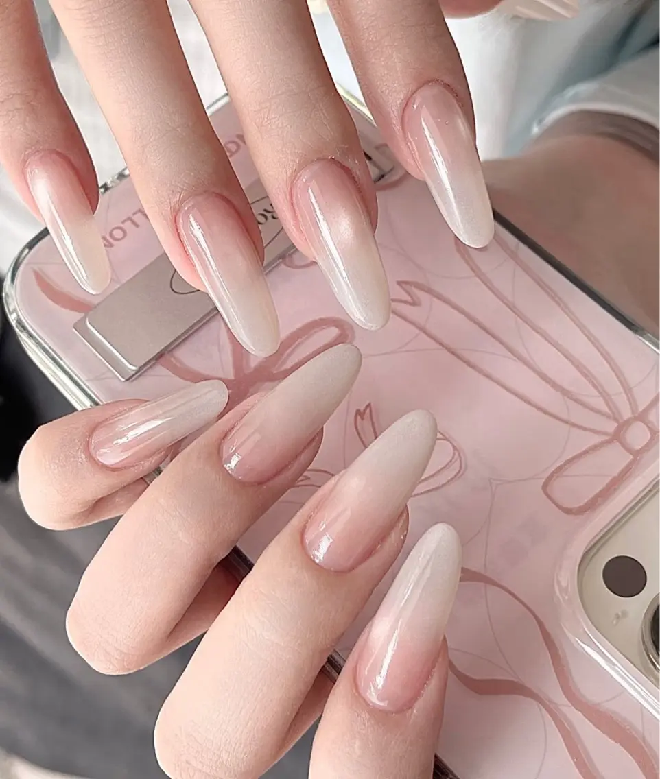 ネイル ハート 韓国ネイル オフィスネイル ワンカラーネイル シンプルネイル ハンドネイル Lynn_ Nailのネイルデザイン