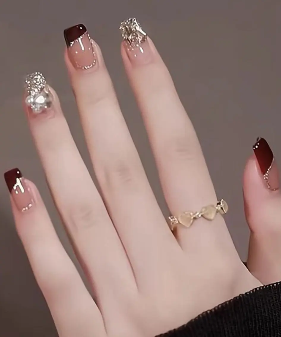 ネイル フレンチネイル グラデーション ラメ(グリッター) ラメグラデーション Kora Nailのネイルデザイン