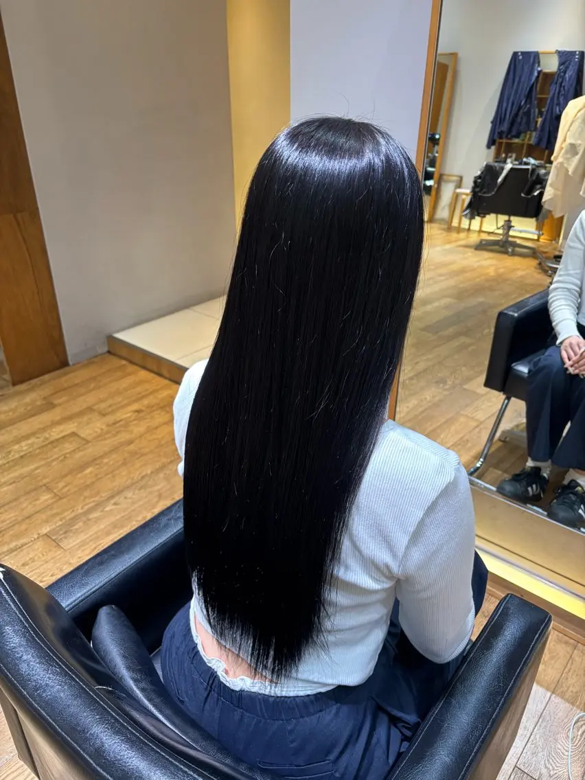 カラー 透明感カラー🩵 かのは🐰🪽のヘアスタイル