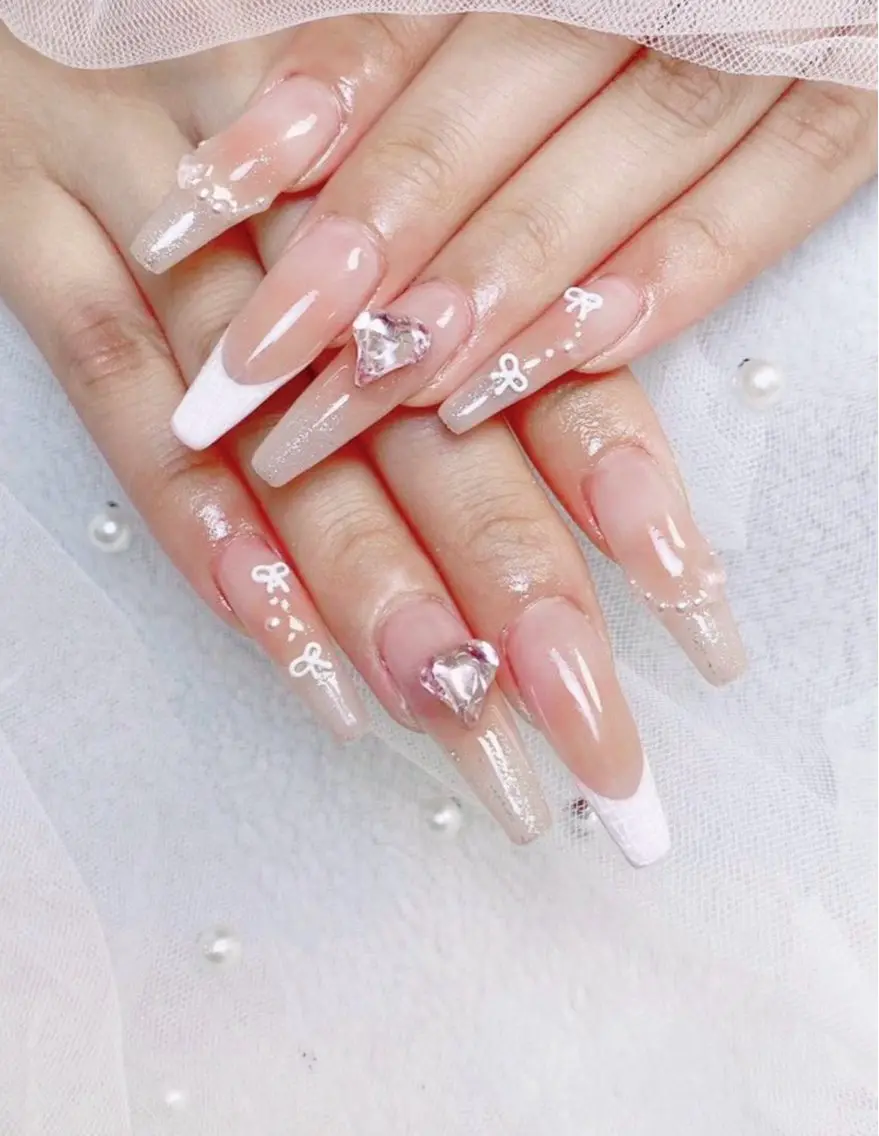 ネイル HIN NAILのネイルデザイン