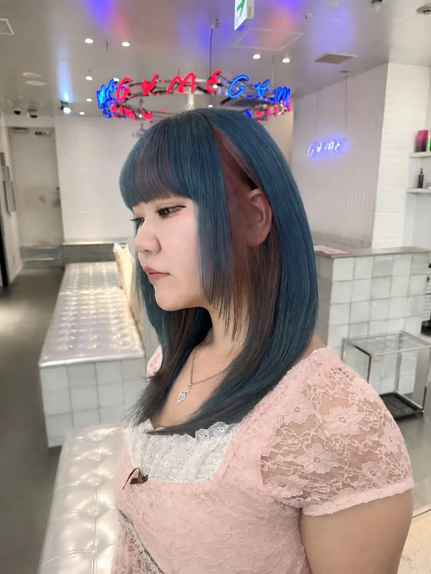 💟デザインカラーはこちら💟【全体ブリーチ➕全体カラー➕デザイン】トリートメント込み🌟の写真