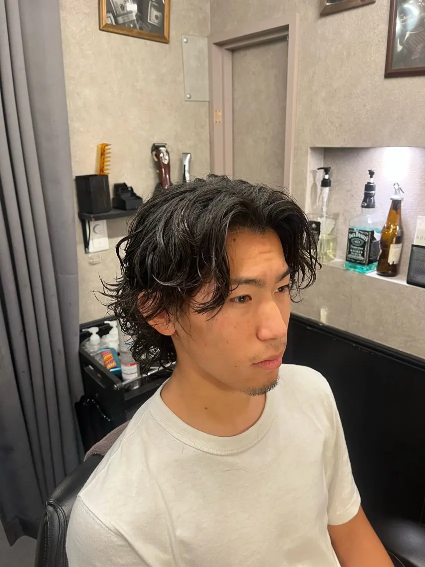 ミディアム ヤマザキ ユキヤのヘアスタイル