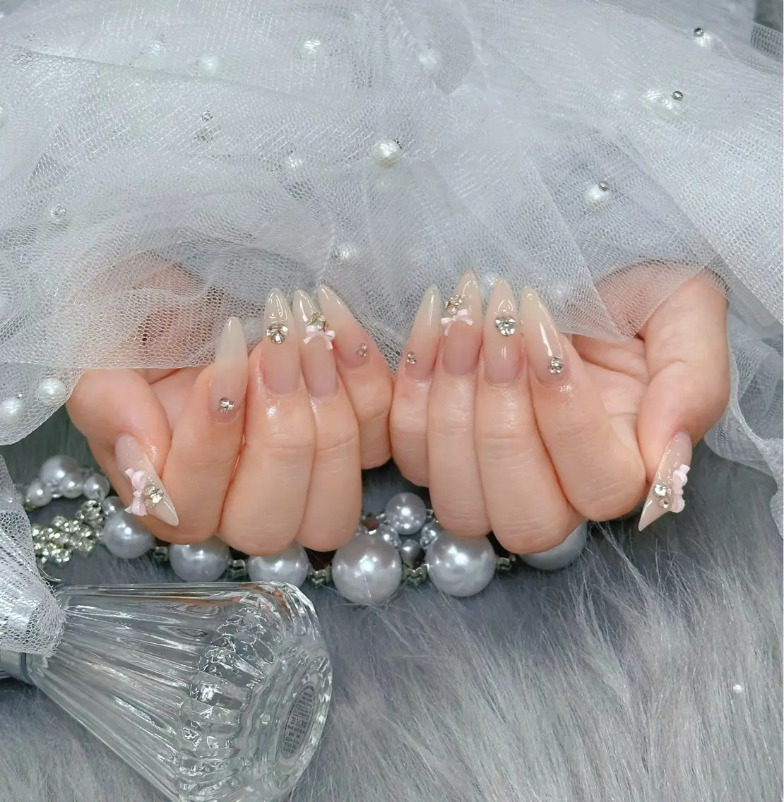 ネイル アートネイル ジェルネイル 韓国ネイル ニュアンスネイル ハンドネイル Luna Nail.Novaのネイルデザイン