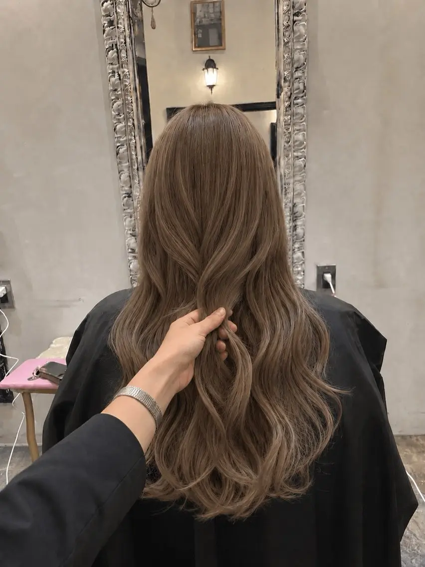 ロング カラー カット ヘアカラー トリートメント 韓国レイヤー⋆౨ৎﾟ 透カラー🩶／ユウキのヘアスタイル