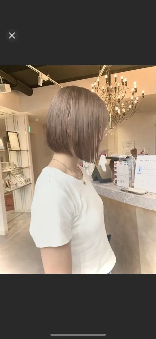ショート 岩岡 つなみのヘアスタイル