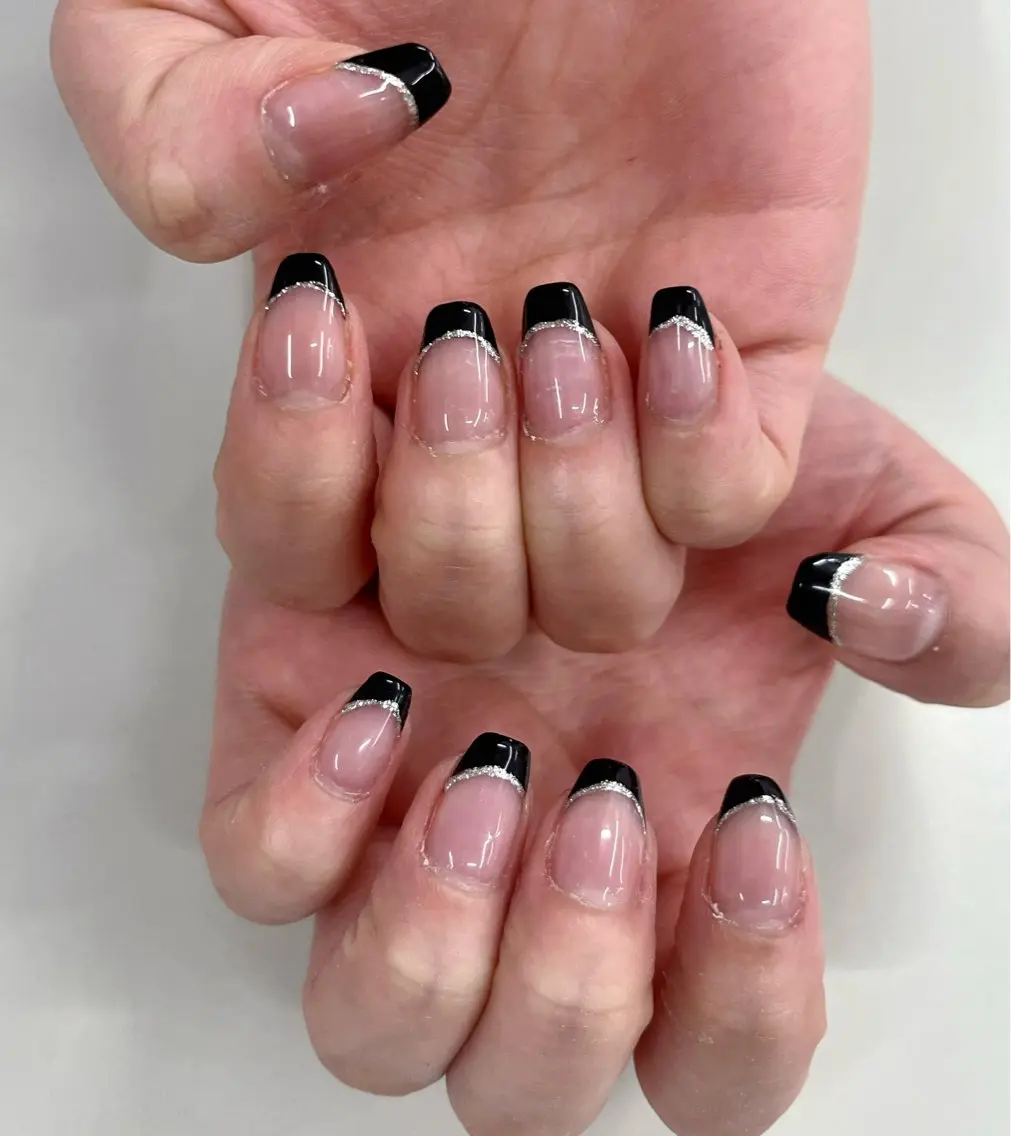 ネイル フレンチネイル シンプルネイル 上原 菜々香のネイルデザイン