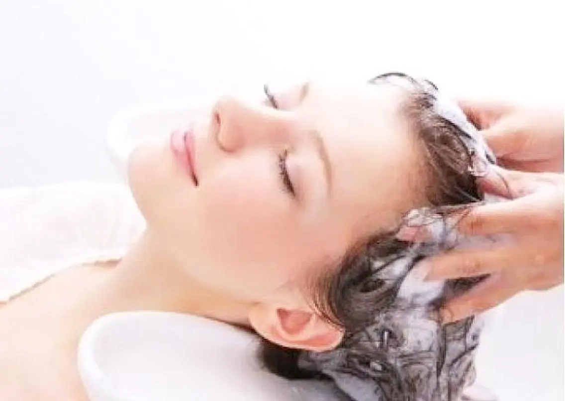 どなたでも【💁🏻♀️ツボを刺激しリラックス🌿】疲れとストレスケアの小顔活性化ヘッドスパ💆🏻♀️の写真