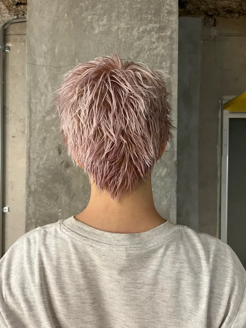 ショート ヘアカラー kaede☺︎ 学芸大学のヘアスタイル