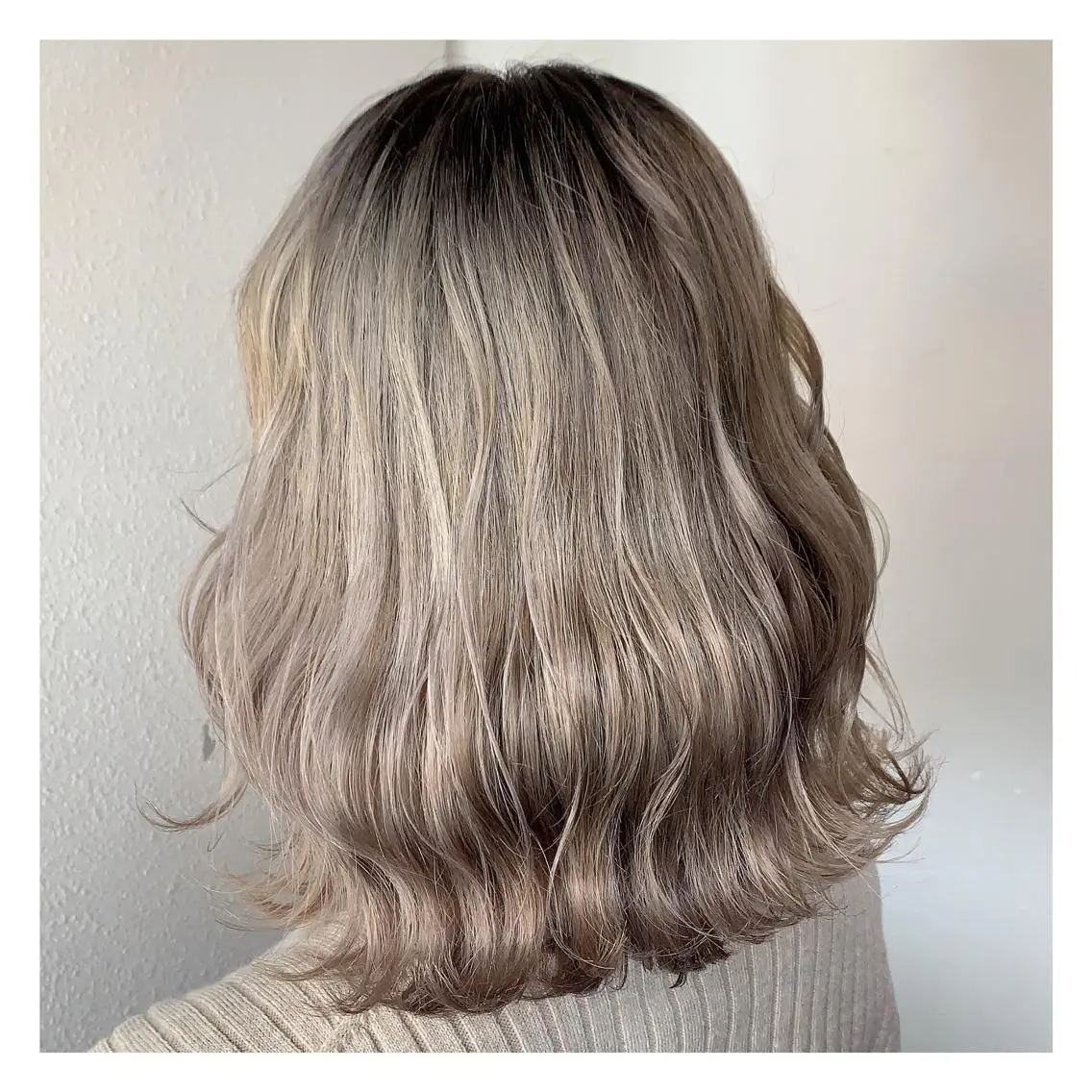 ミディアム カラー グラデーションカラー ハイトーンカラー ヘアカラー 似合わせ/ カラー.岡田友仁のヘアスタイル
