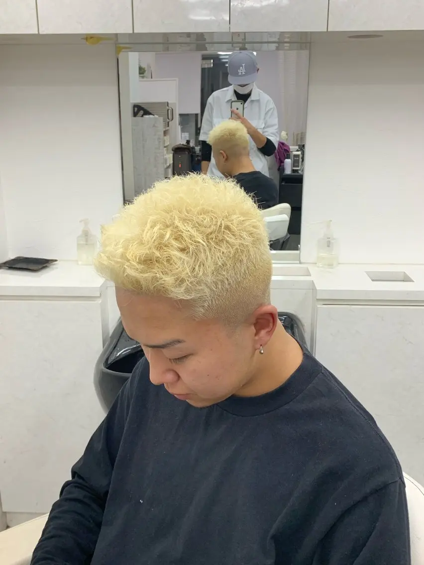 ショート メンズ フェードカット スキンフェード ショートヘア 藤田 虎大朗のヘアスタイル