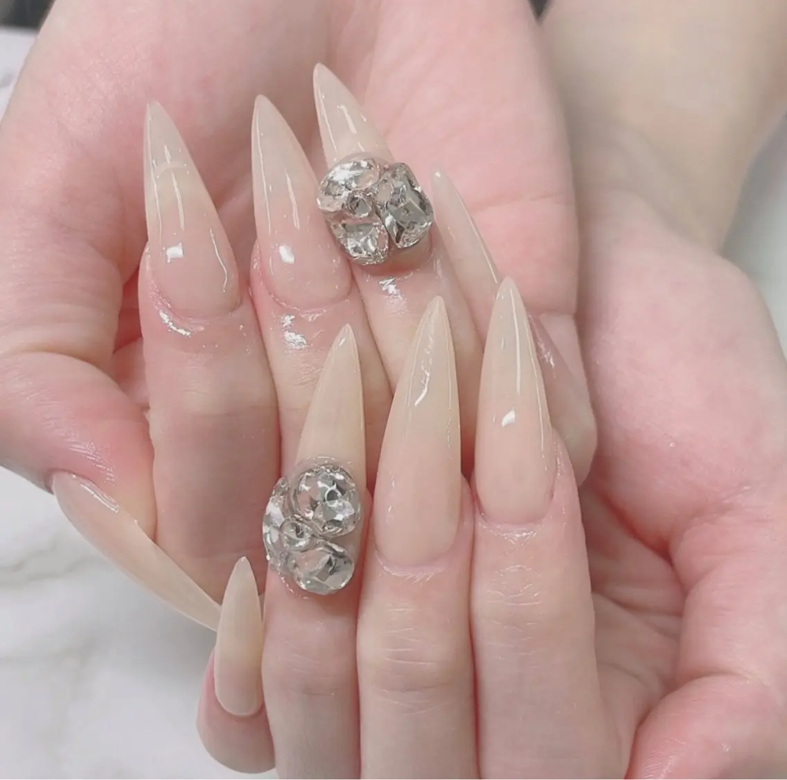 ネイル 長さ出し キラキラネイル マグネットネイル ワンカラーネイル シンプルネイル Hana Nail Salonのネイルデザイン
