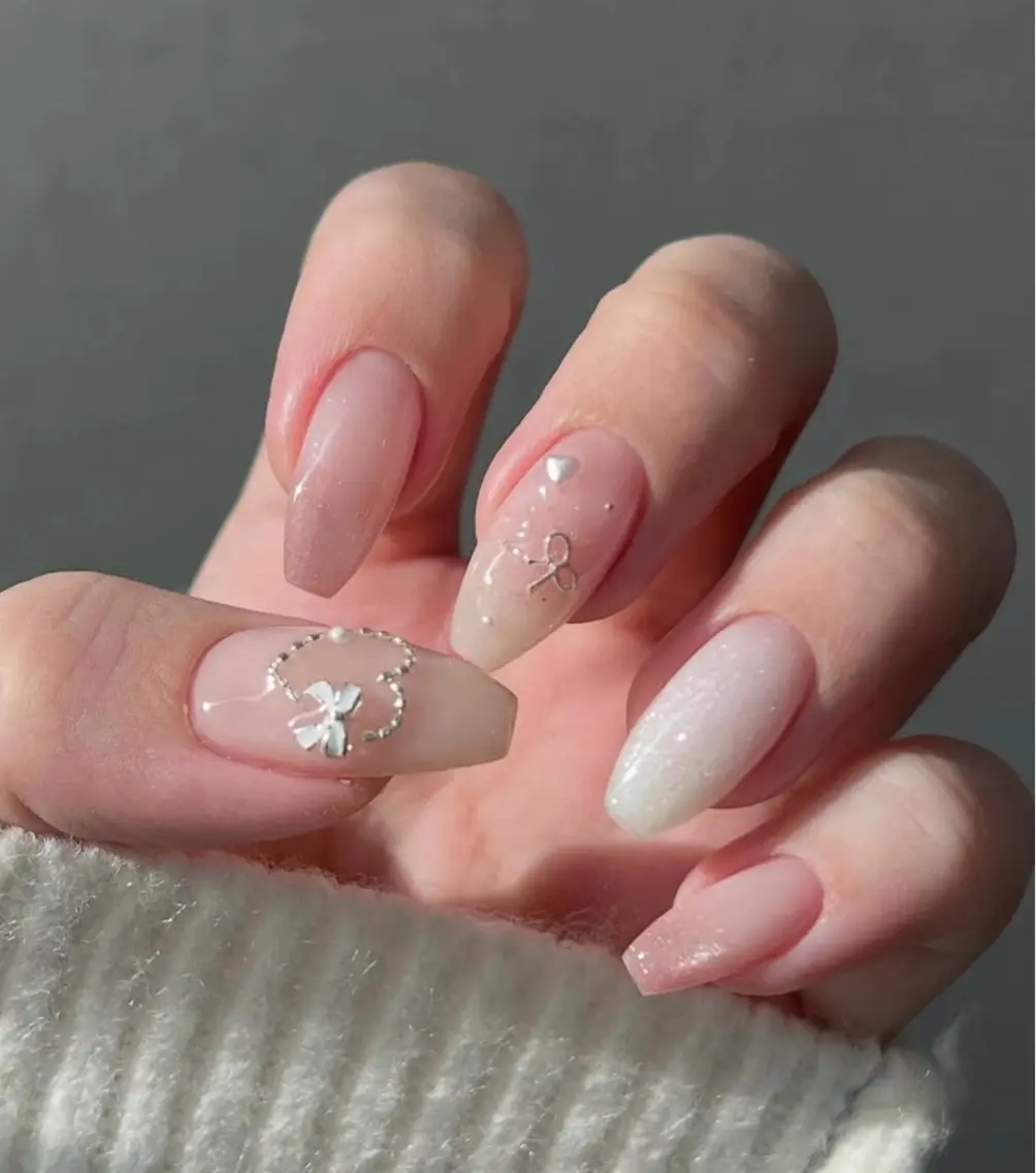 ネイル アートネイル オーロラネイル チークネイル 長さ出し フットネイル ハンドネイル Blossom nail_研修のネイルデザイン
