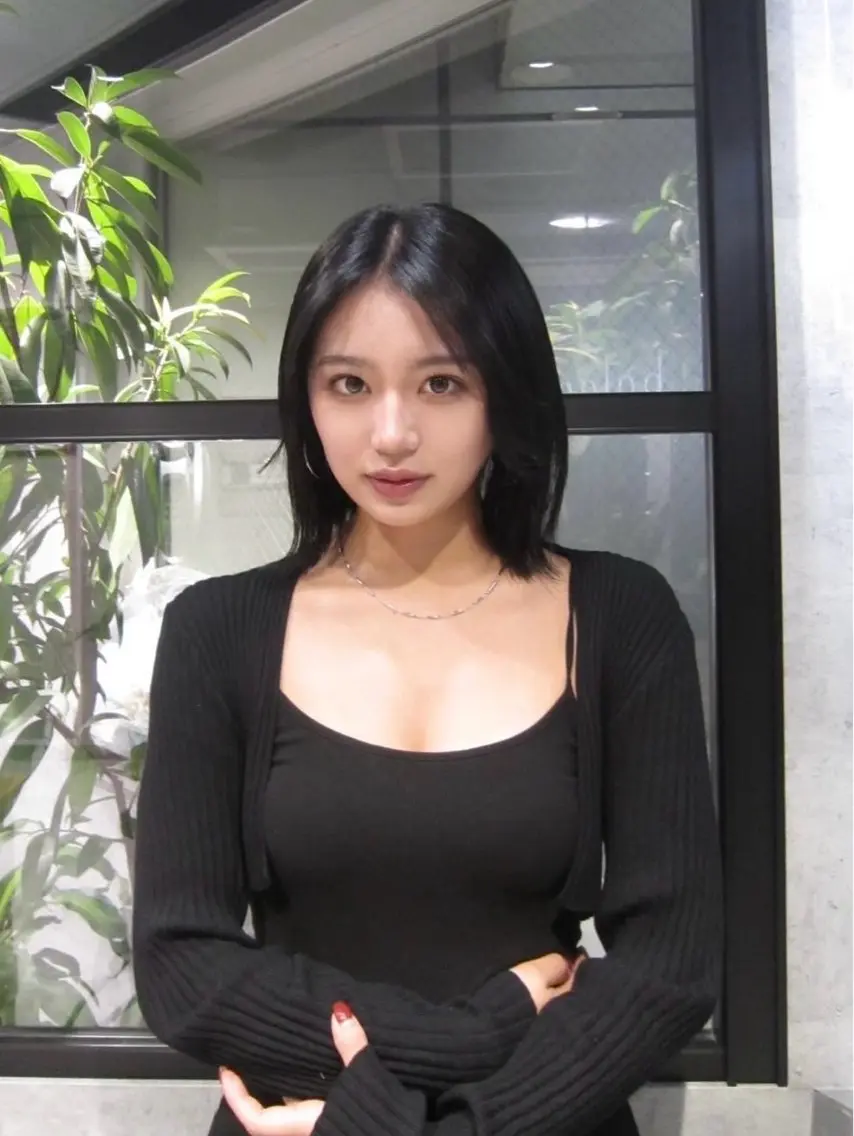 ショート カラー 黒髪 ヘアカラー Fox Niinaのヘアスタイル