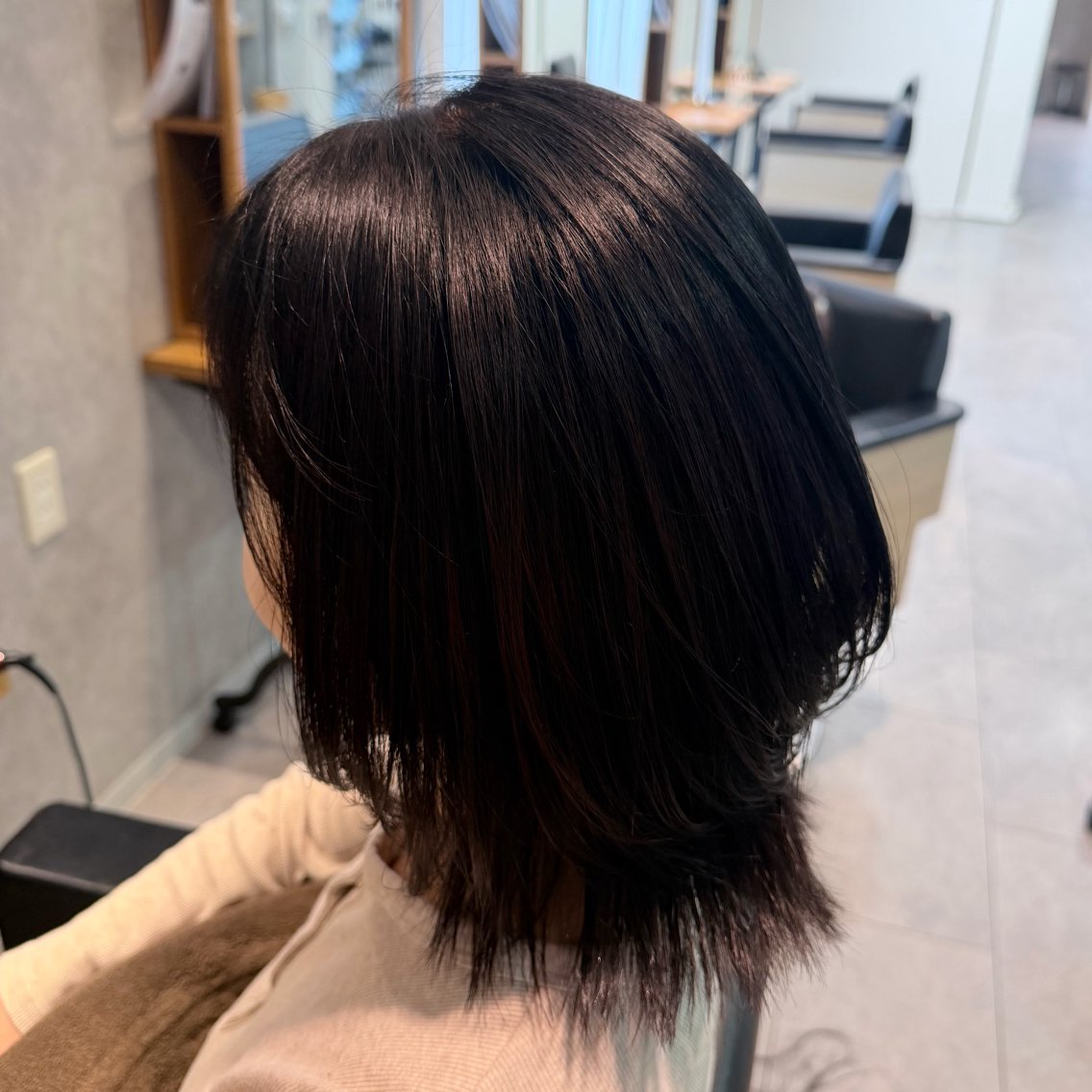 ミディアム レイヤーカット トリートメント カット トリートメント 相良 美羽のヘアスタイル