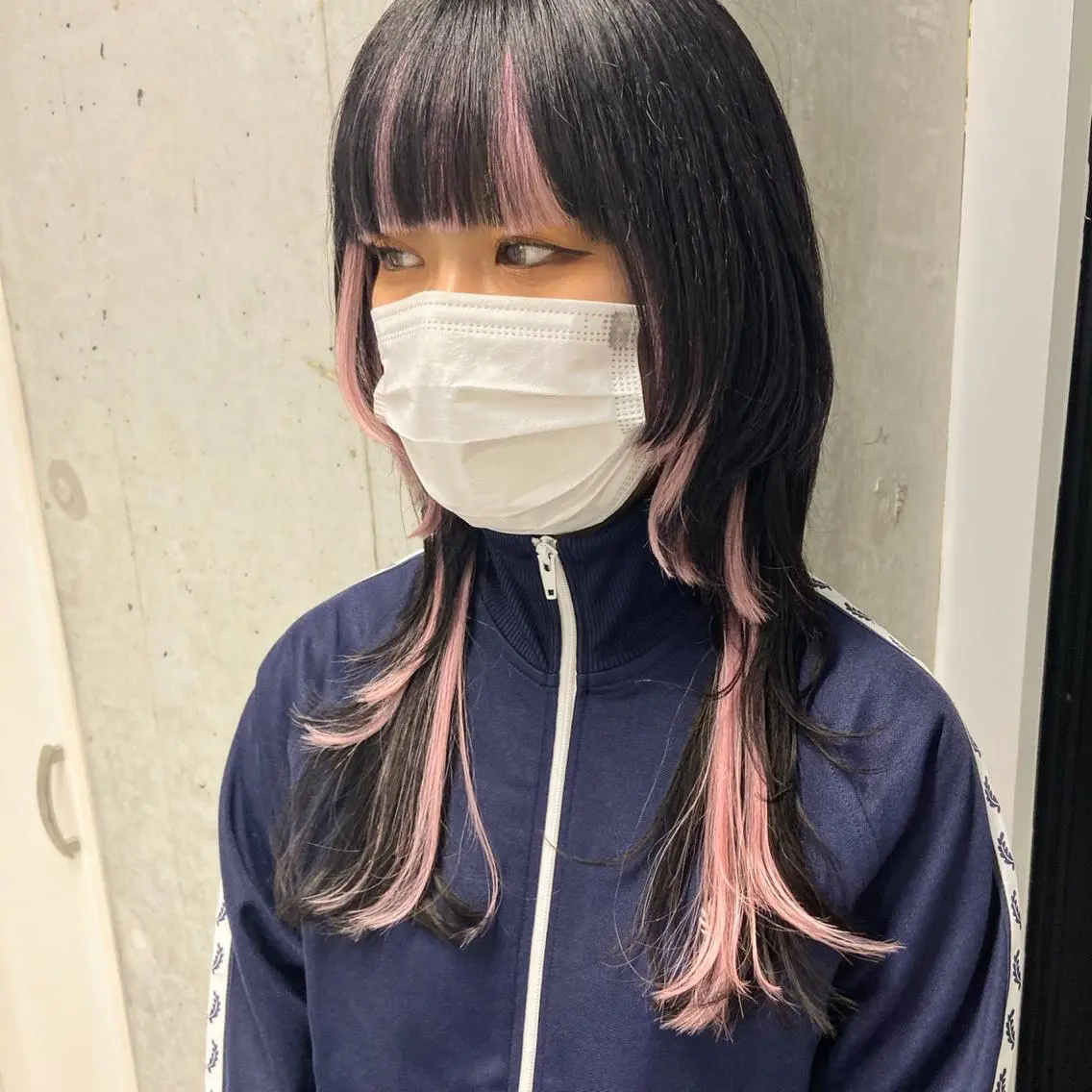 セミロング カラー シールエクステ エクステ ウルフカット Amelie yunのヘアスタイル