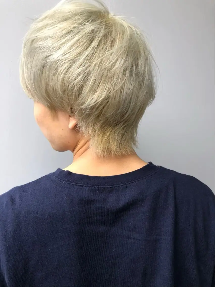 カラー メンズ メンズブリーチ ベージュカラー ブリーチ イエローカラー SHOEI／艶カラー /レイヤーカットのヘアスタイル