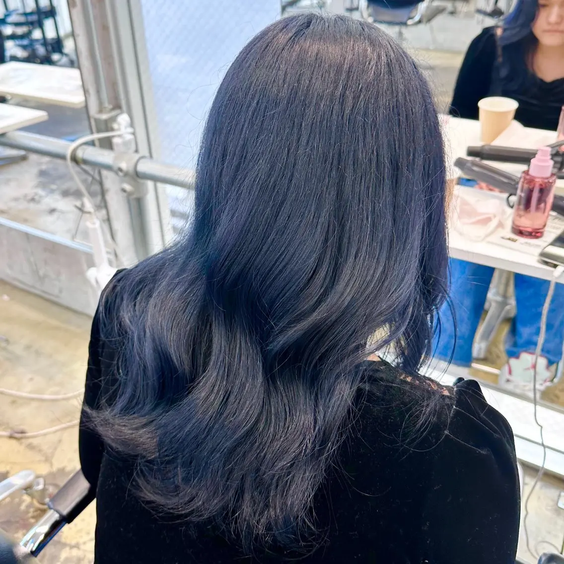 セミロング カラー ヘアアレンジ 黒髪 ブリーチ ブルーカラー ブルーブラック ケアブリーチ 🎀モテ暖色× エクステ🎀あかりのヘアスタイル