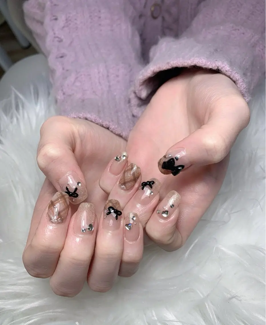 ネイル ハンドネイル T.Lee Nail Lilyのネイルデザイン