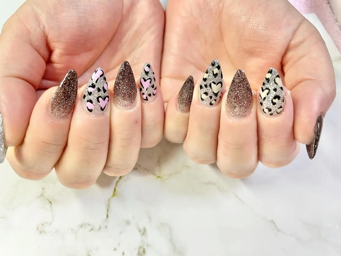ネイル アニマル柄 スカルプネイル Y's nailのネイルデザイン