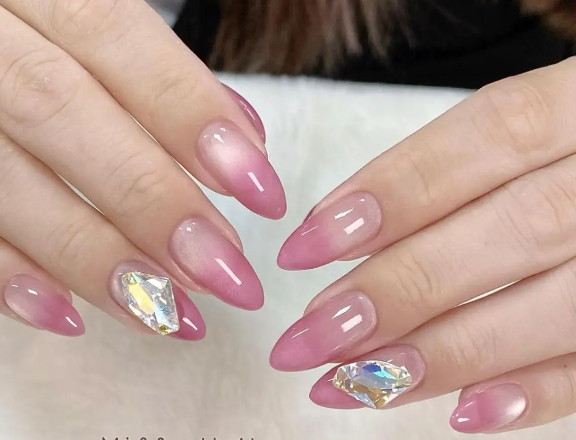 ネイル ハンドネイル 🍑 momo_nailのネイルデザイン