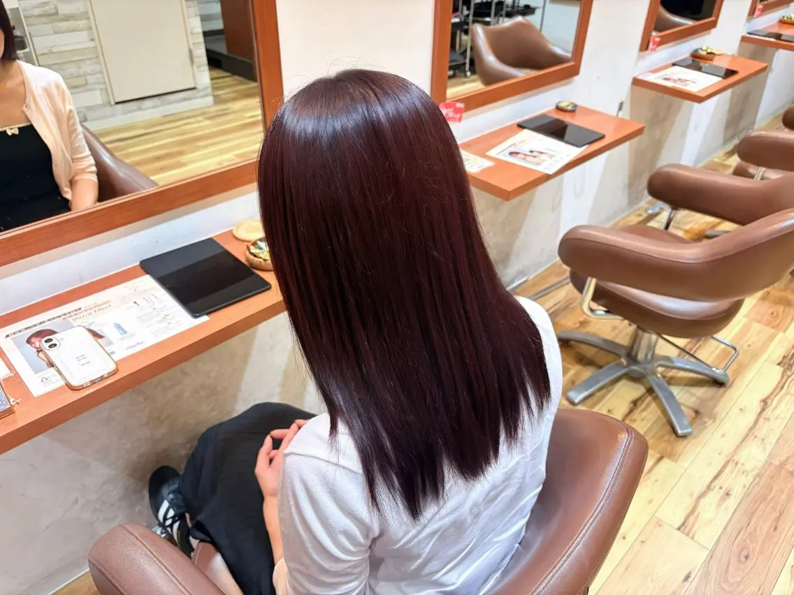 セミロング カラー ブリーチ ブリーチなしカラー レッドカラー ヘアカラー トリートメント 🩷RIHO 🩷のヘアスタイル