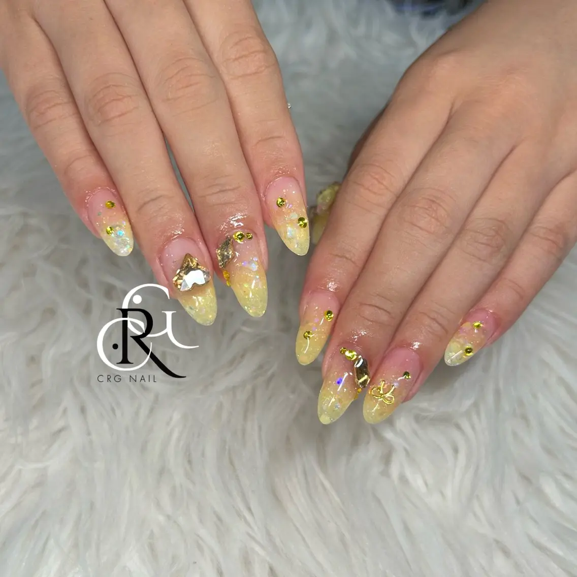 ショート ハンドネイル 美フォルムスカルプ✨ RENAのネイルデザイン