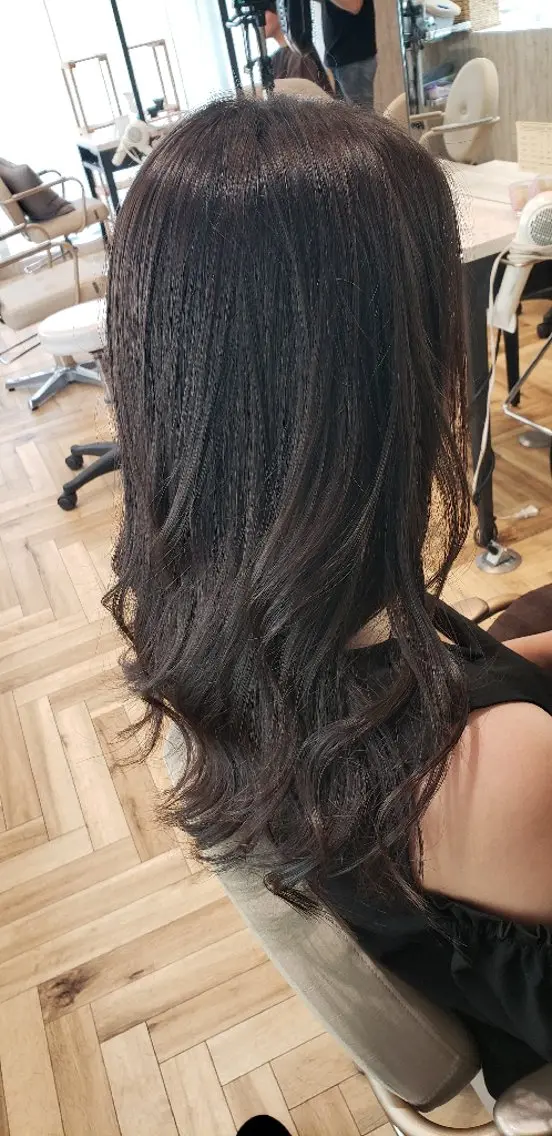 セミロング 透明感カラー×髪質改 善✨️町田築✨️のヘアスタイル