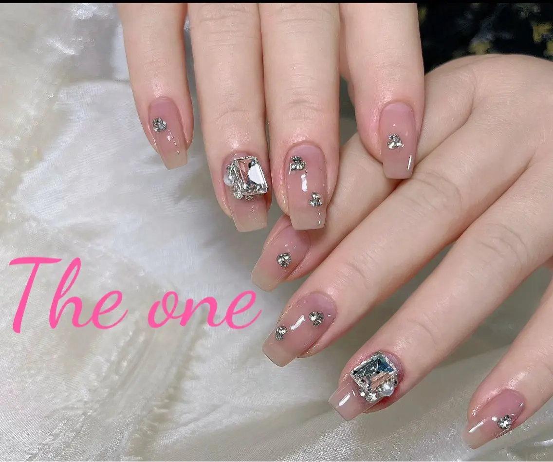 ネイル The oneアオイ アオイのネイルデザイン