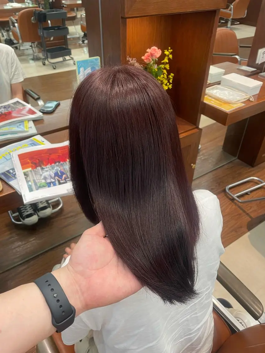 【🤩ミニモ限定🤩】カット+艶カラー+保湿トリートメント+今ならホームケア商品プレゼント🎁✨️の写真