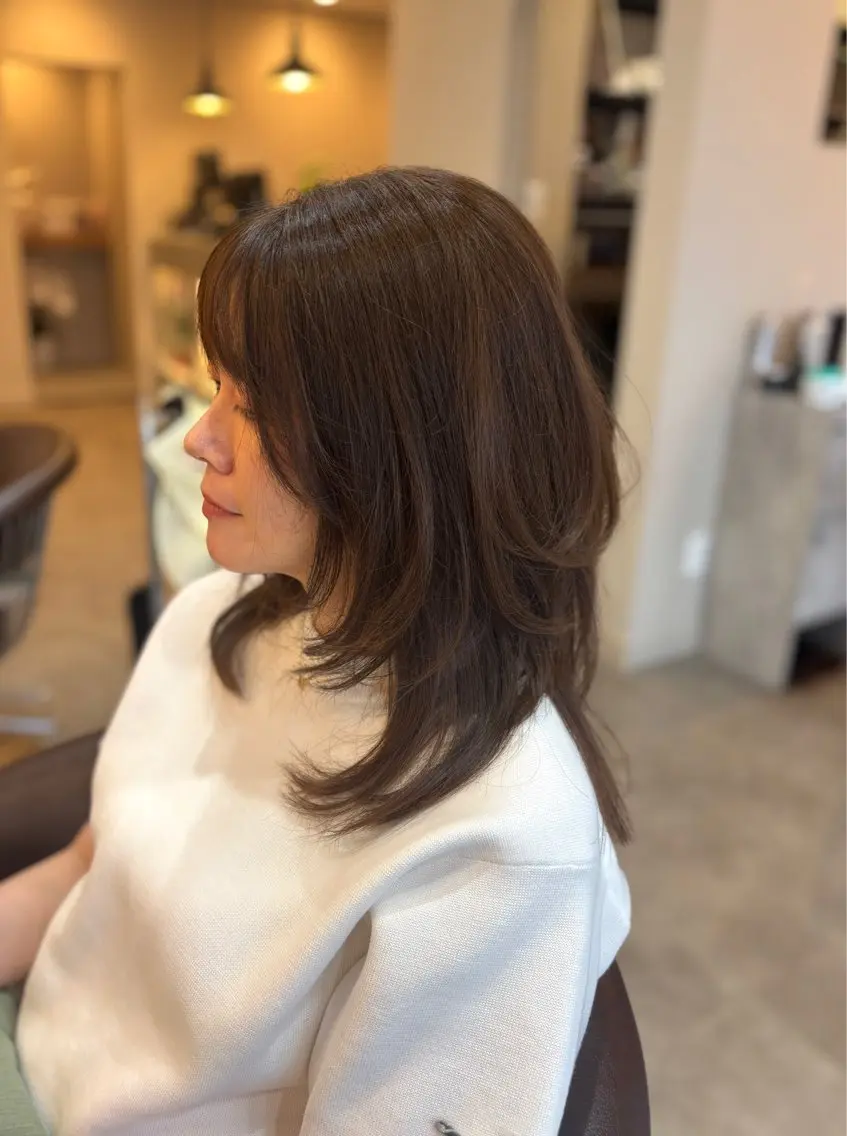 ミディアム カラー カット ヘアカラー トリートメント ヘッドスパ 酸性ストレート/ブリ ーチなしWカラー河本のヘアスタイル