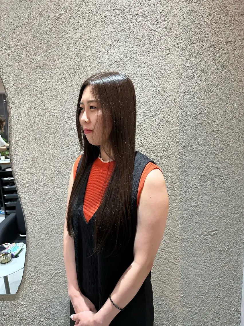 ロング カラー グレージュ オリーブグレージュ オリーブグレー Shiro RENのヘアスタイル
