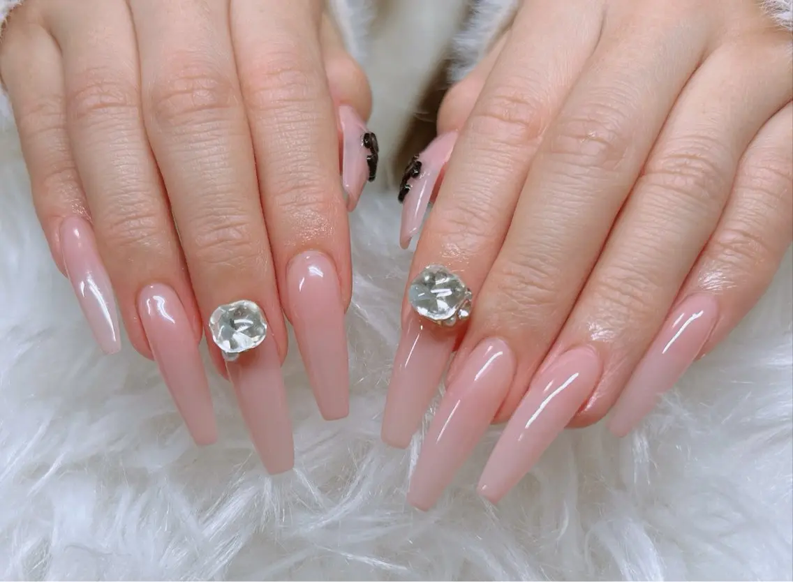セミロング 韓国風ヘア クリスマス ハンドネイル Lee _nailのネイルデザイン