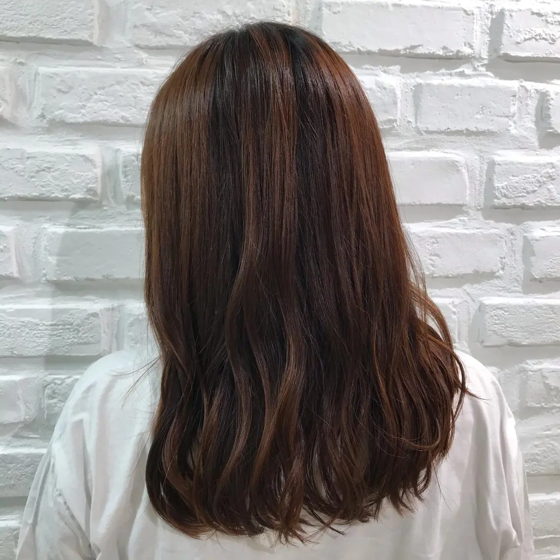 ミディアム カット 【暖色カラー特化】 中山由梨のヘアスタイル