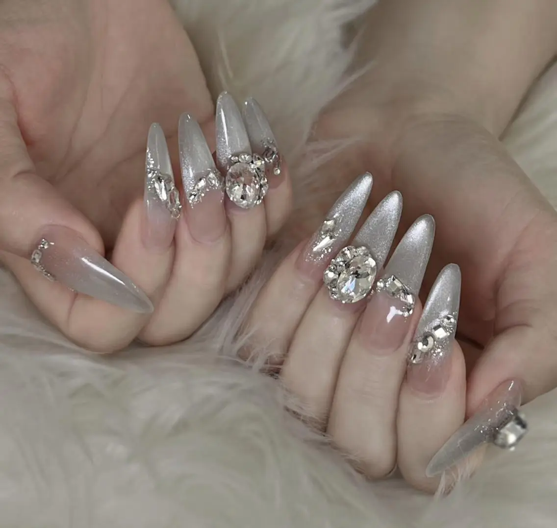 ネイル ハンドネイル 🎀 NaNa_nailのネイルデザイン
