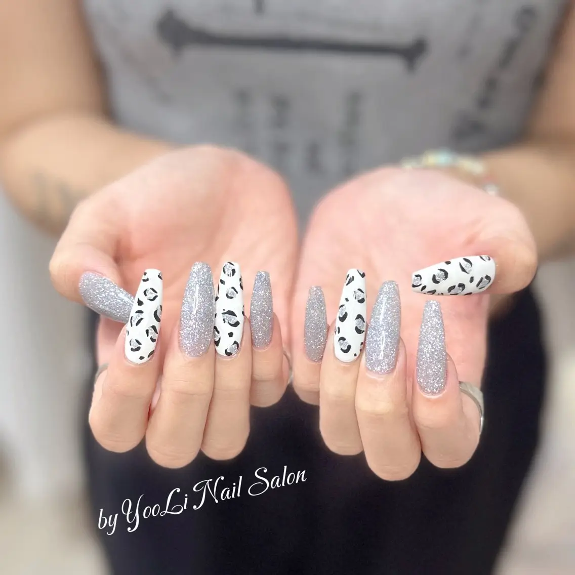 ネイル アートネイル オーロラネイル チークネイル フレンチネイル ガラスフレンチ 🎀YooLi Nail salonのネイルデザイン