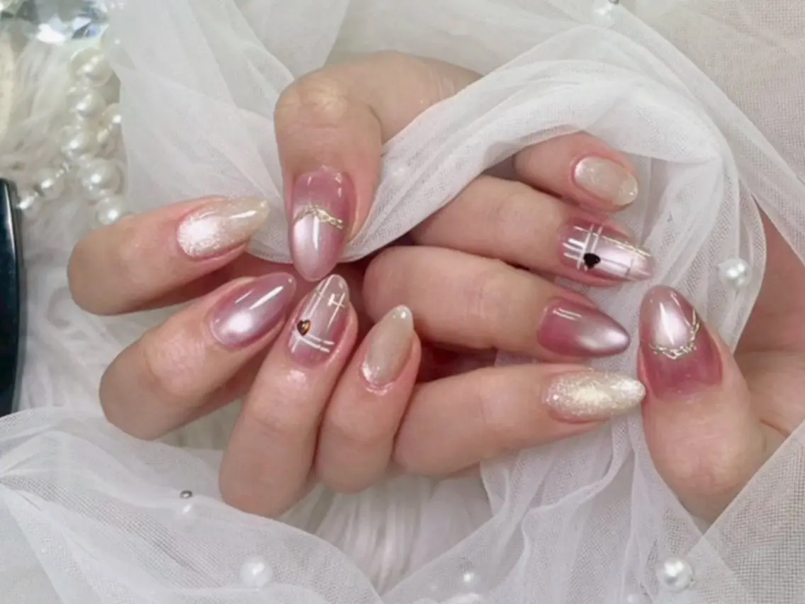 Jr.ネイリスト💅　定額サンプルシンプルコース【アート2本相当、カラー変更、パーツ変更可】の写真