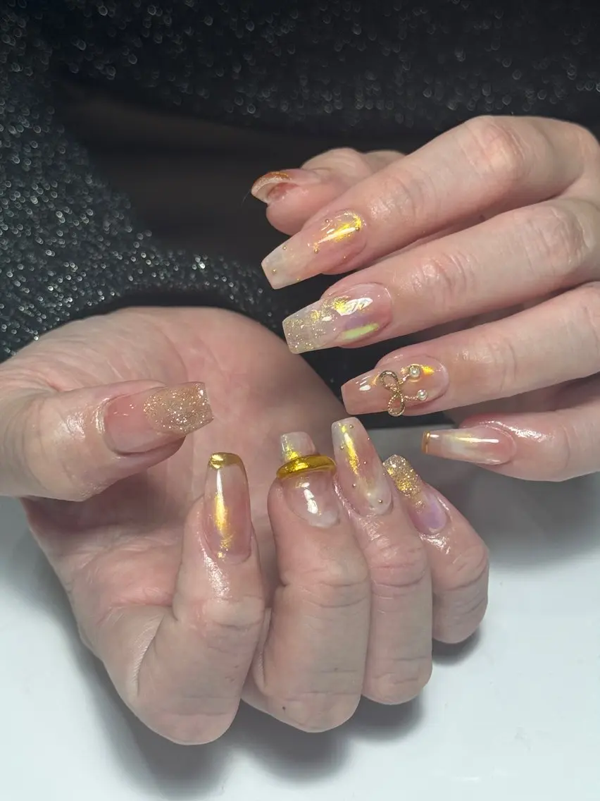 ネイル ボルドー チークネイル 長さ出し フレンチネイル ジェルネイル ハンドネイル VANI Belle Nailのネイルデザイン