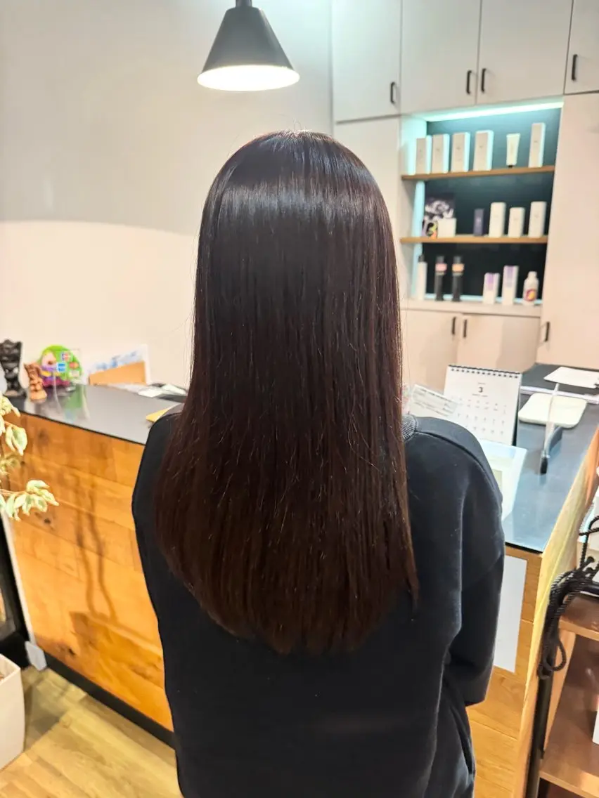 ロング カラー バイオレットカラー ヘアカラー トリートメント ツキダテ ユイのヘアスタイル