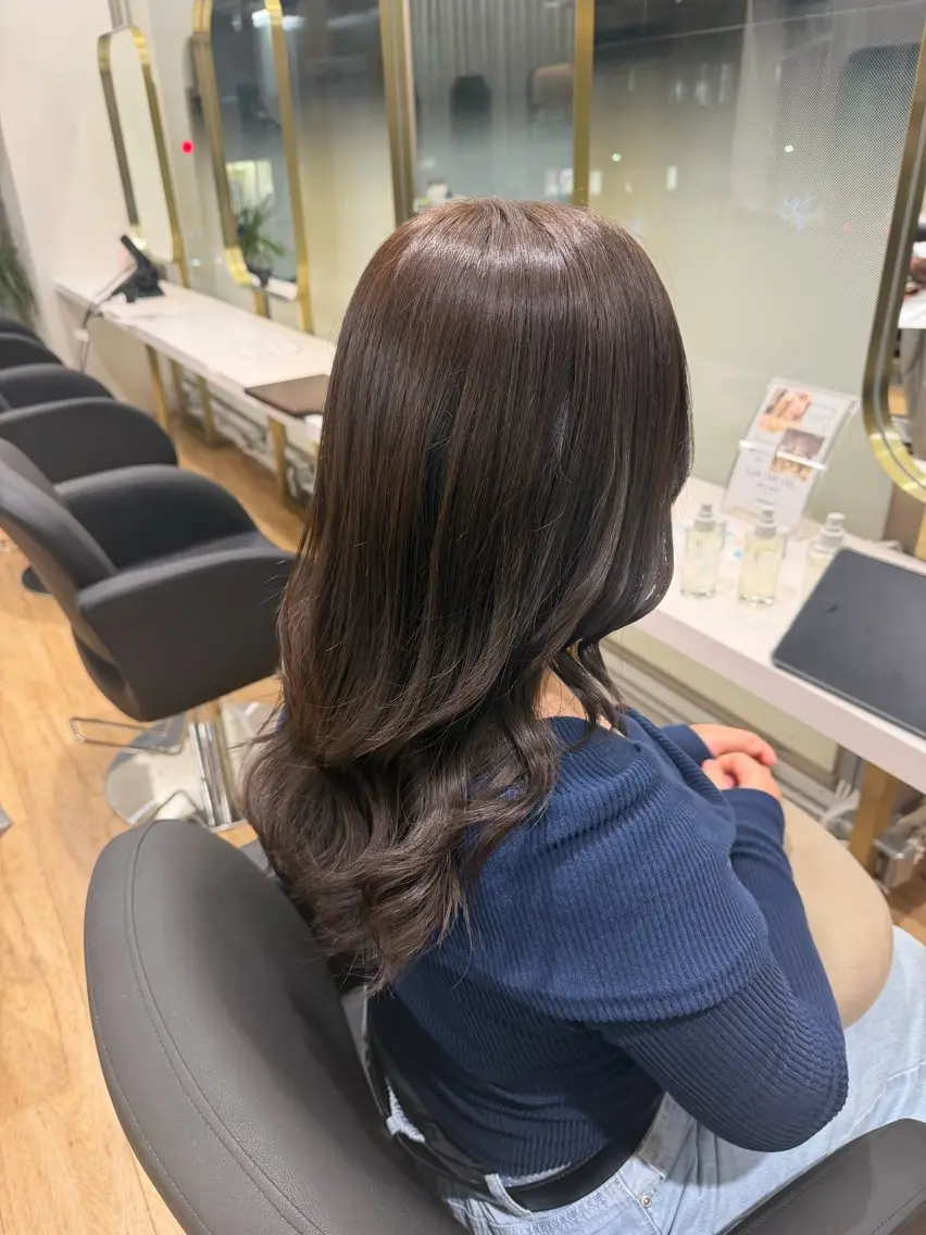 ロング カラー グレージュ オリーブグレージュ オリーブグレー カット ヘアカラー トリートメント ✿ すずかのヘアスタイル