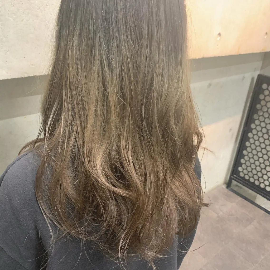 ミディアム 透明感カラー 金村真子のヘアスタイル
