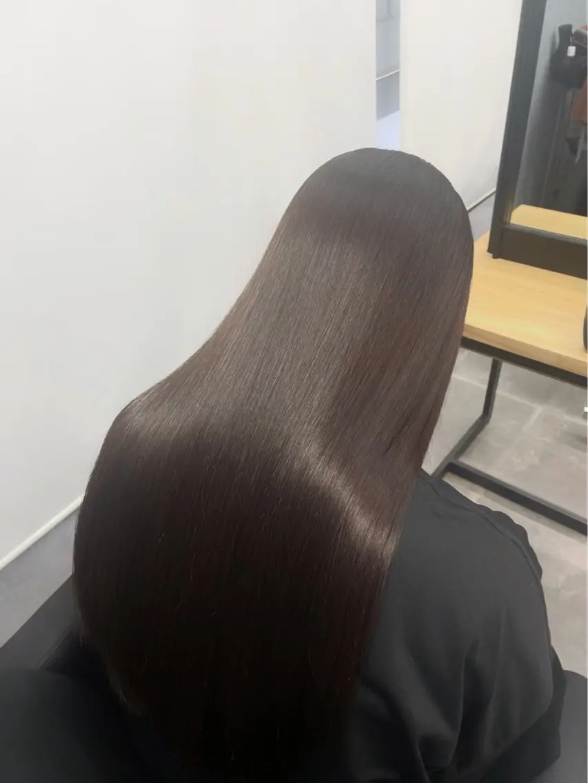 【ご新規様限定】髪質改善メゾンストレート＋小顔補正カット＋5stepメゾントリートメントの写真