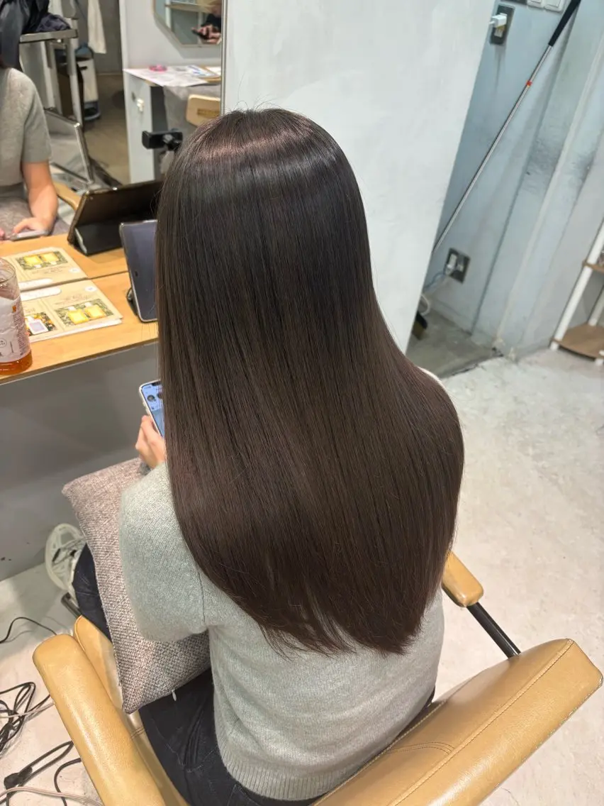 ロング トリートメント 油井 緋織のヘアスタイル