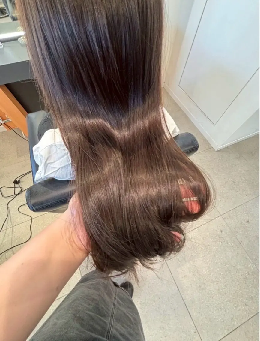 セミロング カラーモデル募集🐰 飯田もも春🎀のヘアスタイル