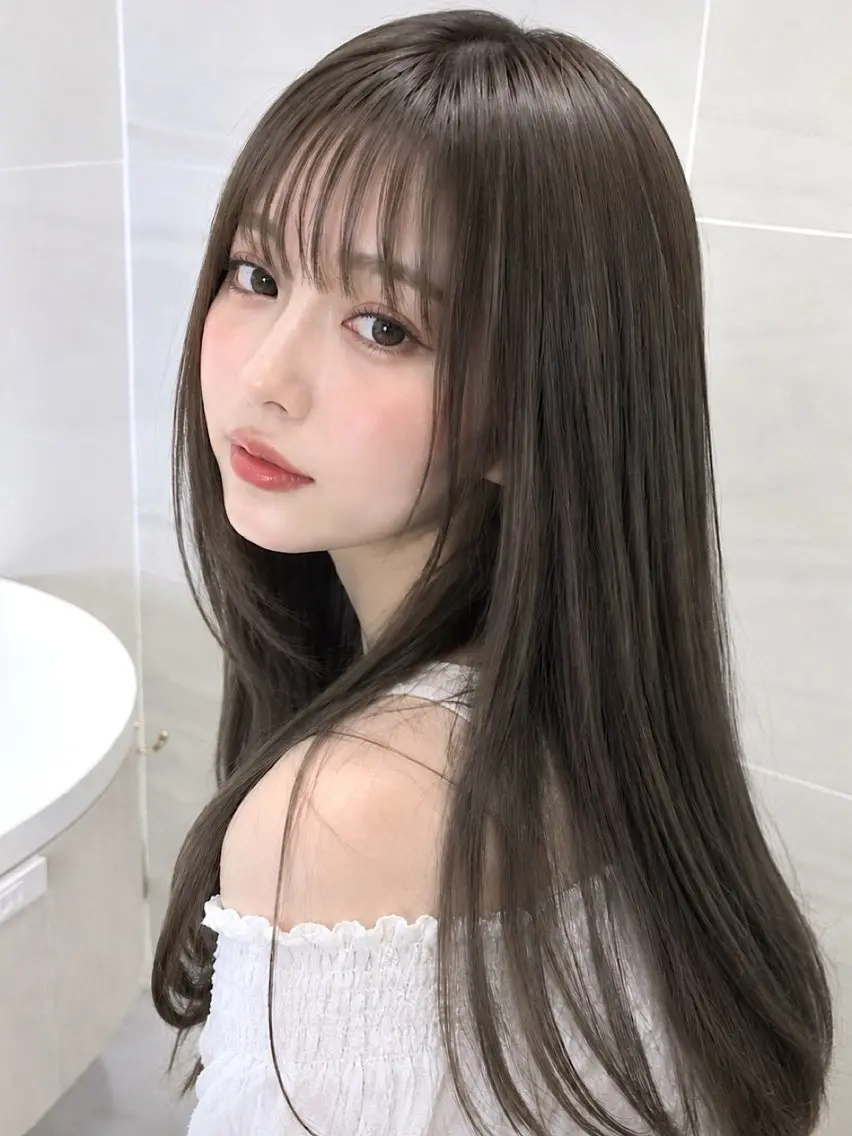 ロング カラー ベージュカラー イルミナカラー カット ヘアカラー トリートメント 透明感カラー🌿 グレージュ🐺陽介のヘアスタイル