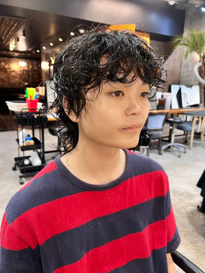 ミディアム パーマ メンズ カット パーマ トリートメント 圧倒的デザイン力 店長🎨RENAのヘアスタイル
