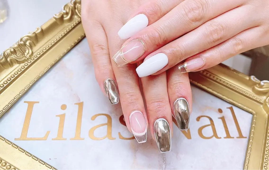 ネイル オーロラネイル クリアネイル フレンチネイル ジェルネイル ハードジェル Lilas Nailのネイルデザイン